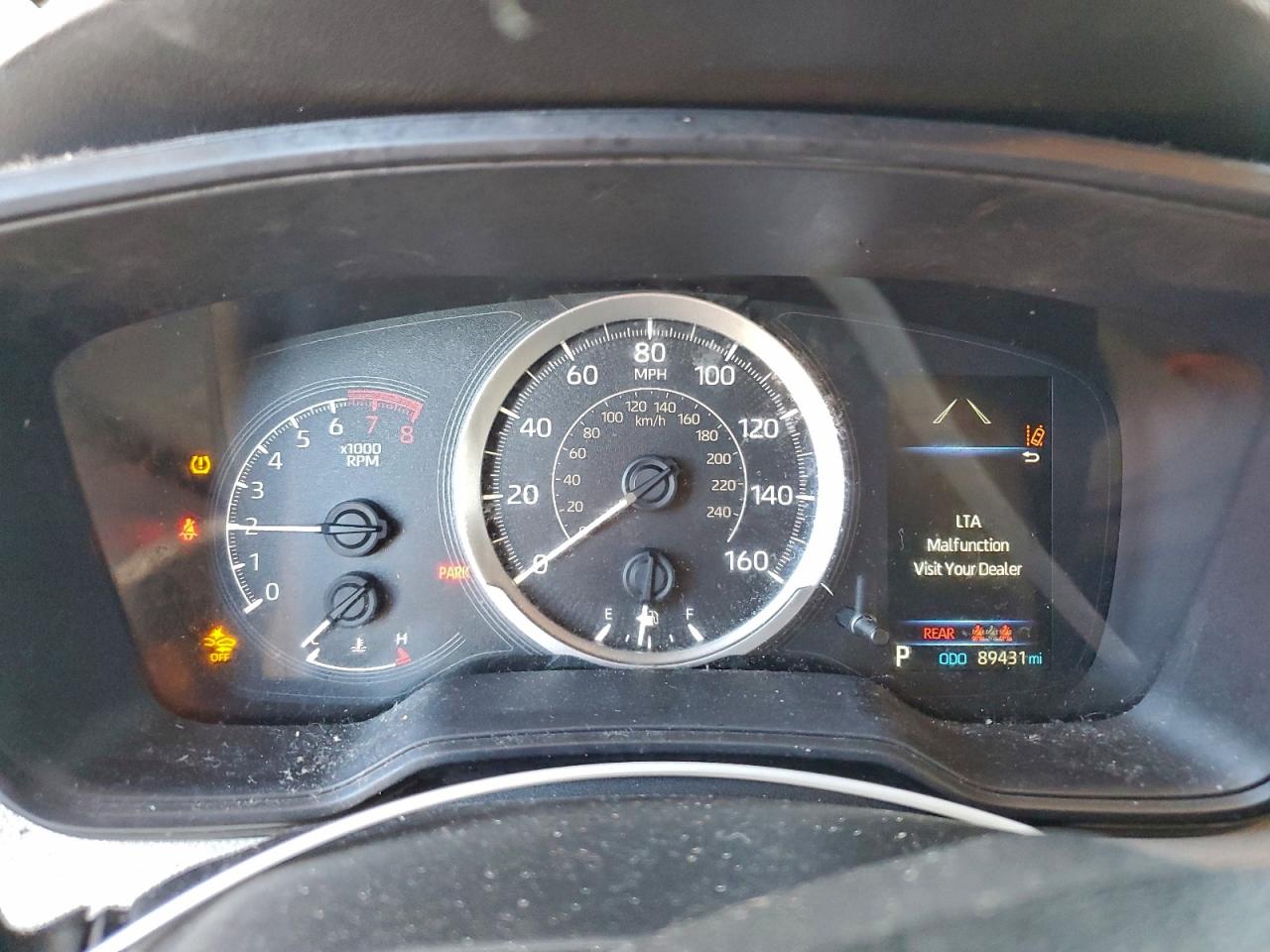 Toyota Corolla Le Image 11