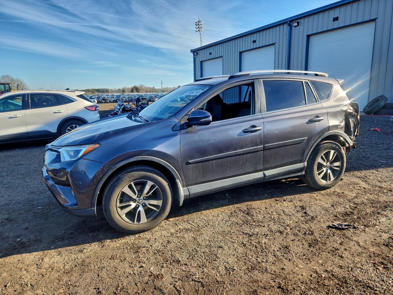 Toyota RAV4 Xle Image 1