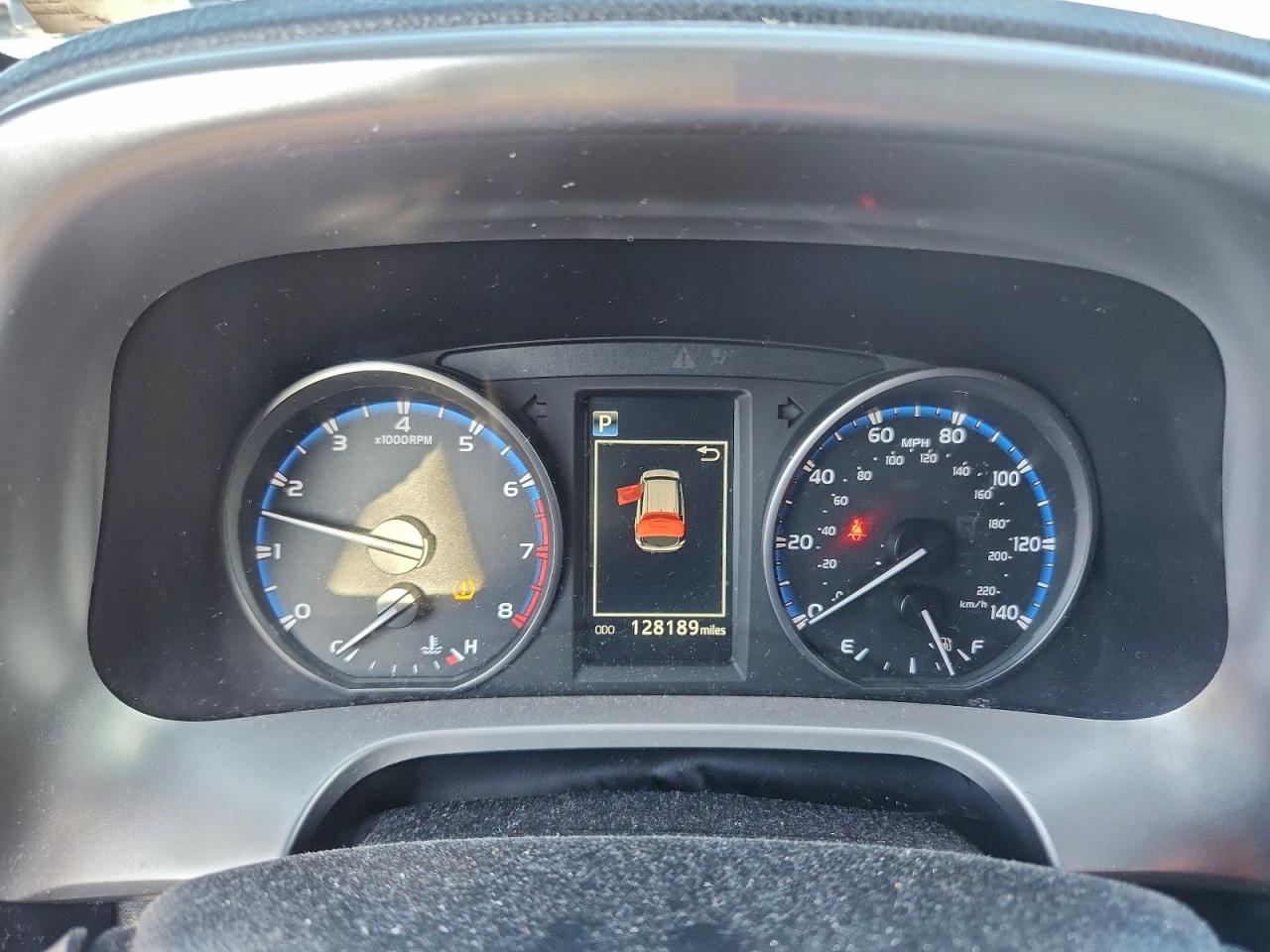 Toyota RAV4 Xle Image 5