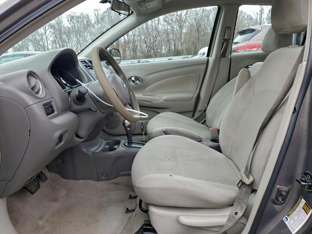 Nissan Versa S Image 7