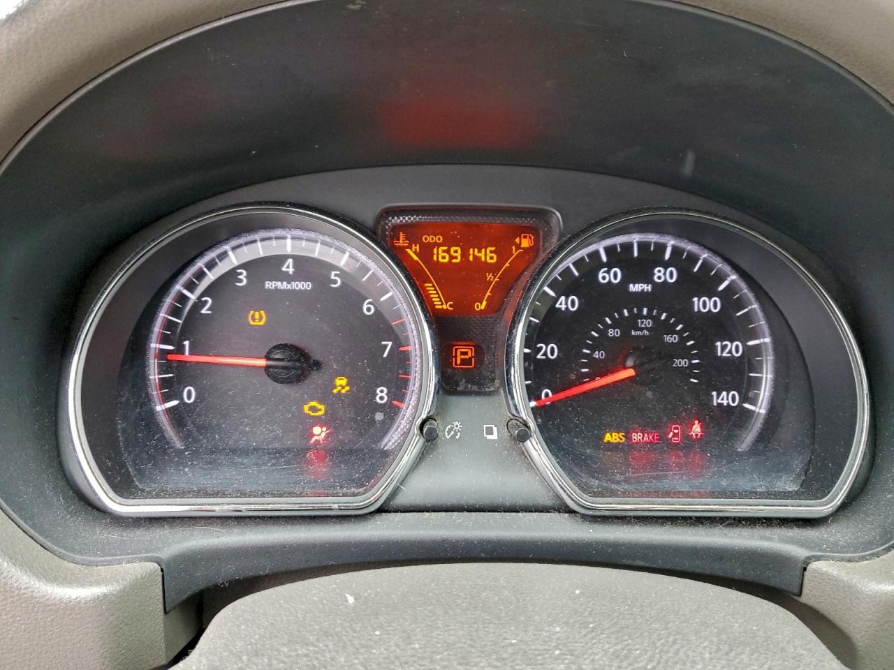 Nissan Versa S Image 11