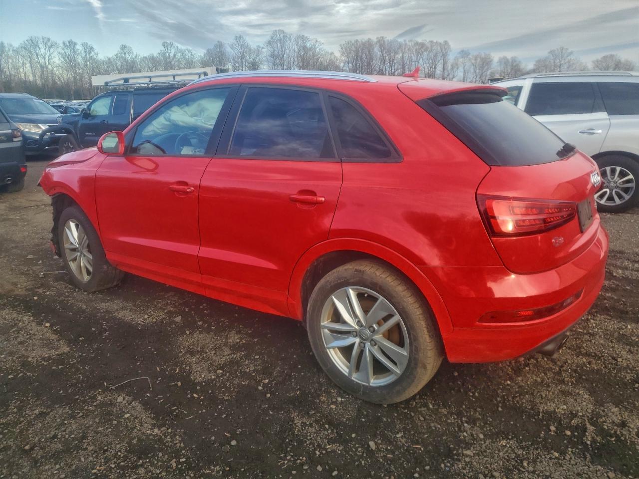 Audi Q3 Premium Image 13