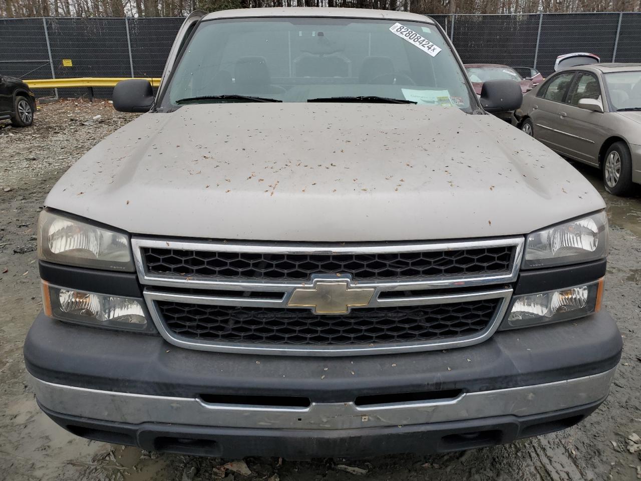 Chevrolet Silverado C1500 Classic Image 4