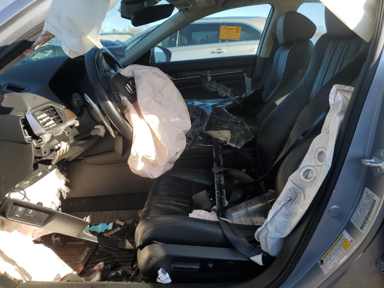 Honda Accord Touring Image 3