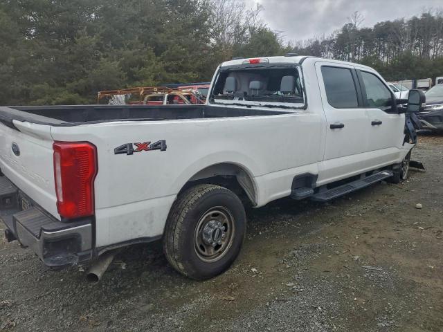 Ford F-350 Super Duty Image 2