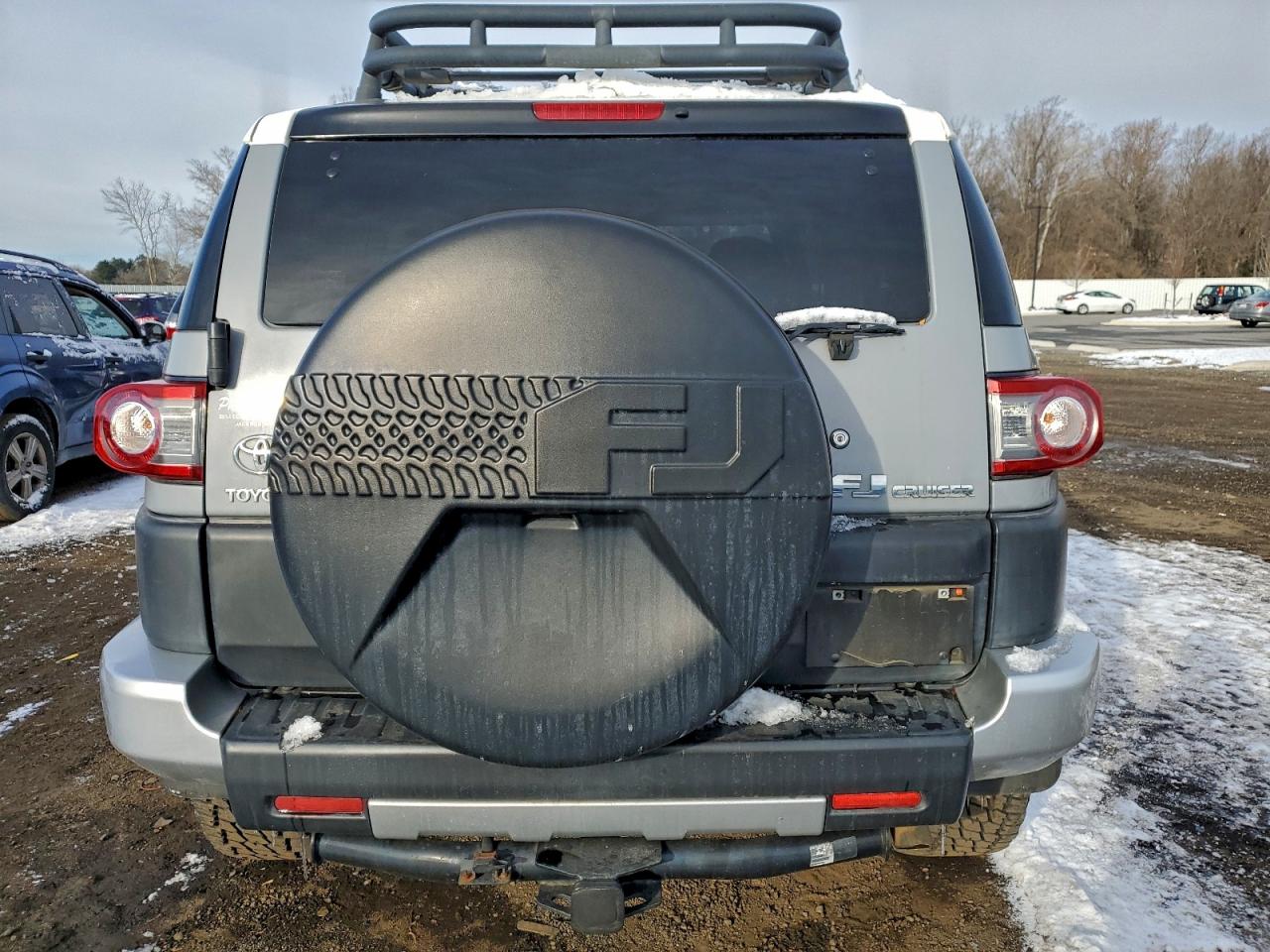 Toyota FJ Cruiser Image 11