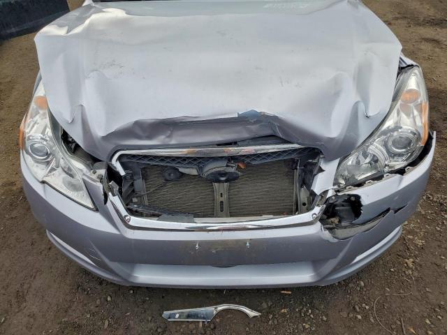 Subaru Legacy 2.5i Limited Image 12