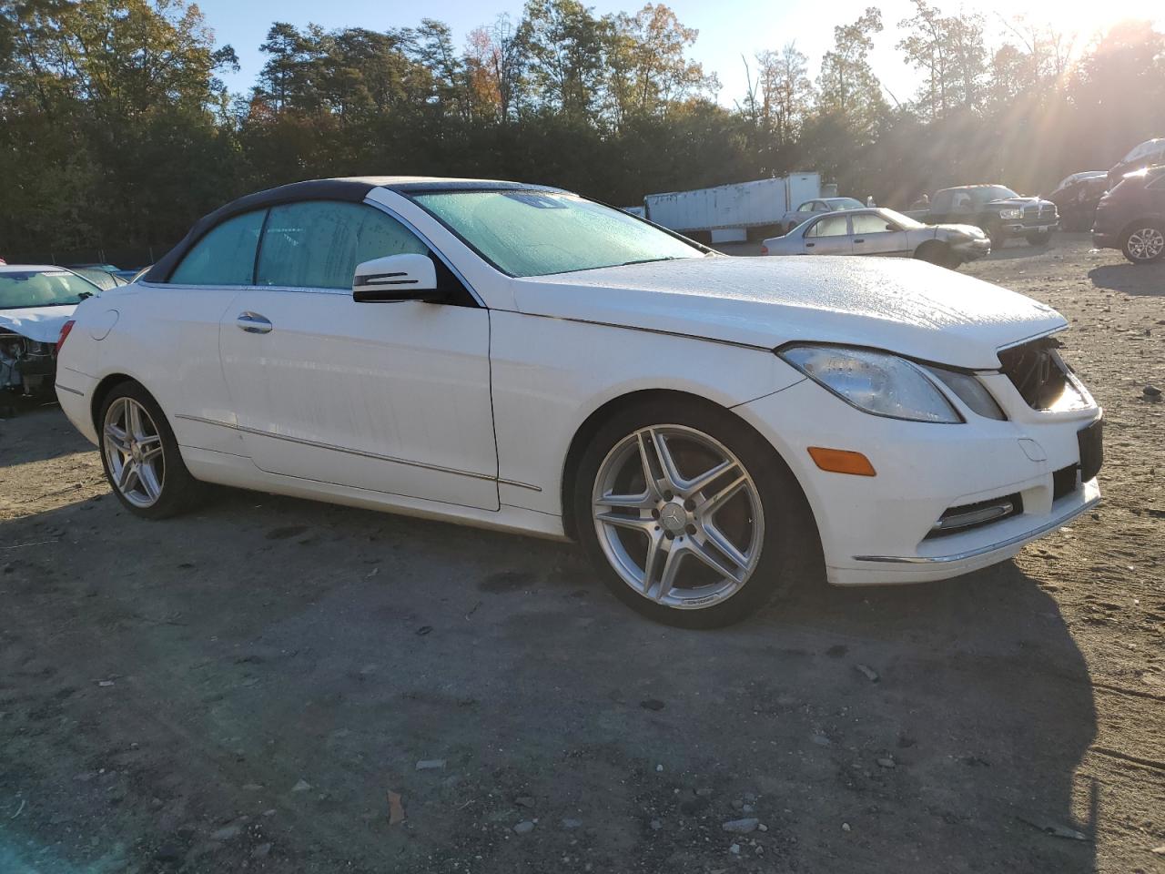 Mercedes-Benz E-Class 350 Image 10