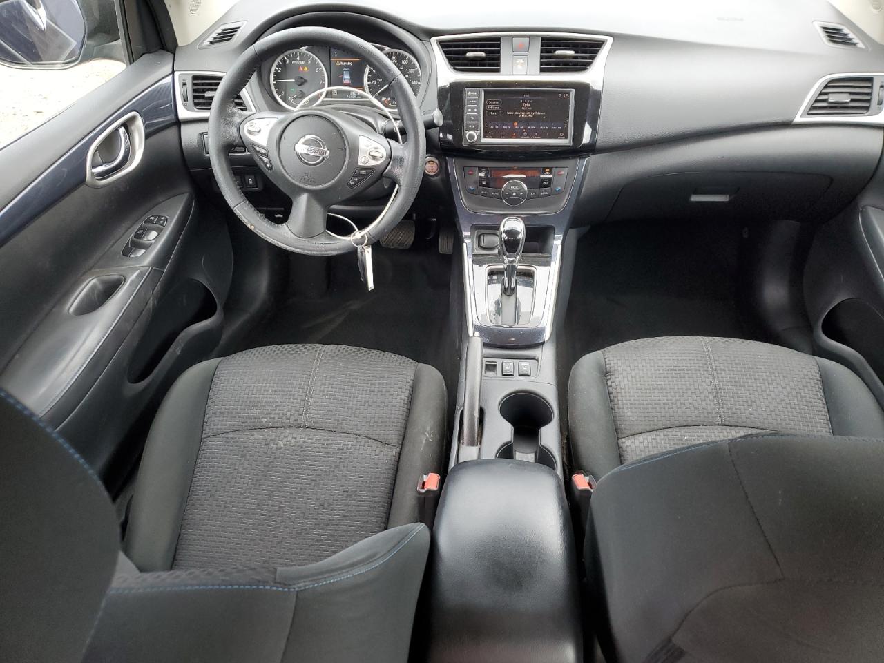 Nissan Sentra S Image 7