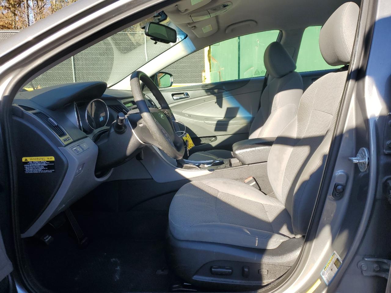 Hyundai SONATA Gls Image 5