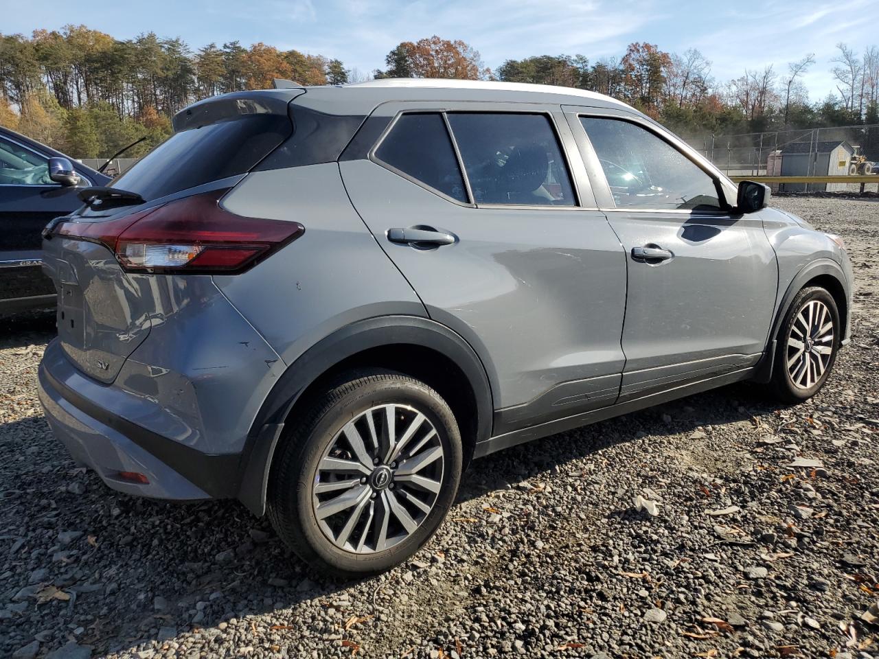 Nissan Kicks Sv Image 12