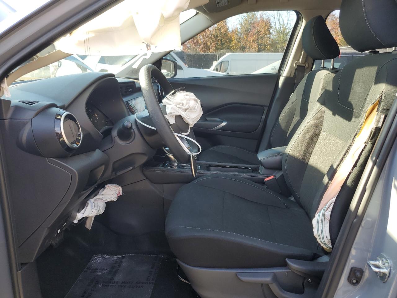 Nissan Kicks Sv Image 9