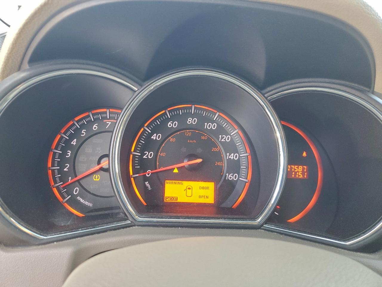 Nissan Murano S Image 9