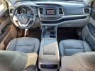 Toyota Highlander Le Image 6