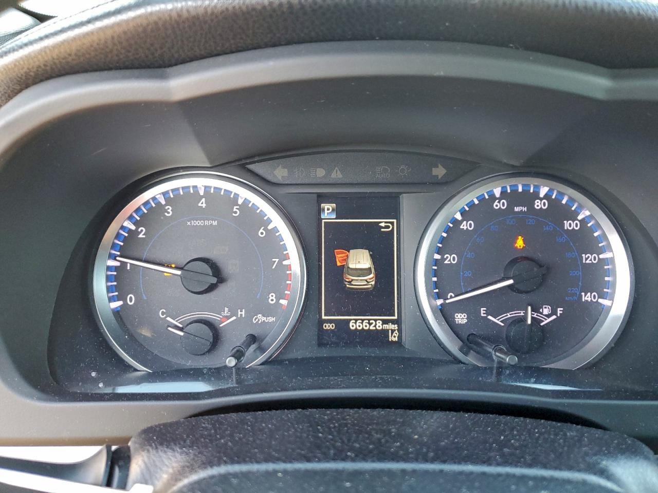 Toyota Highlander Le Image 9