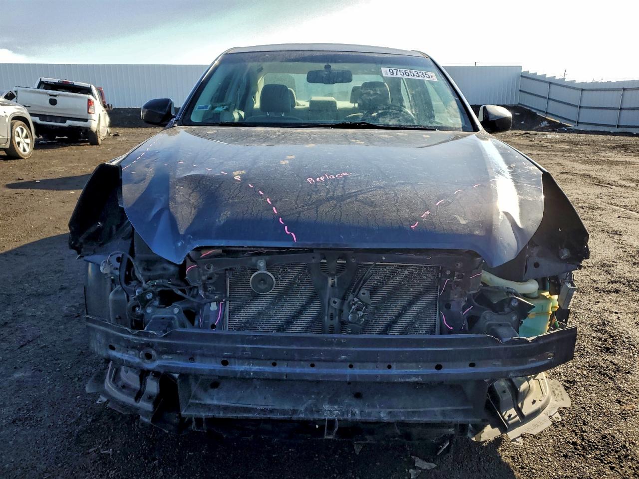 Subaru Legacy 2.5i Premium Image 4