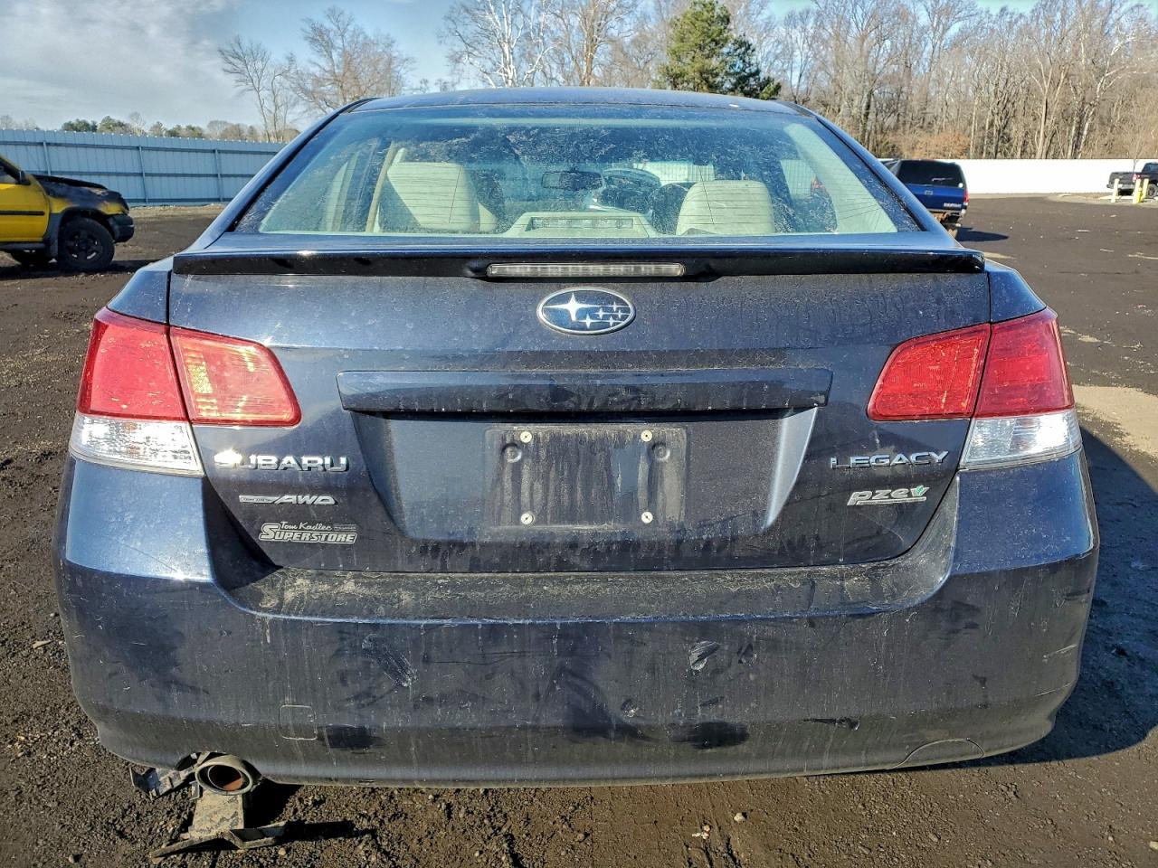 Subaru Legacy 2.5i Premium Image 3