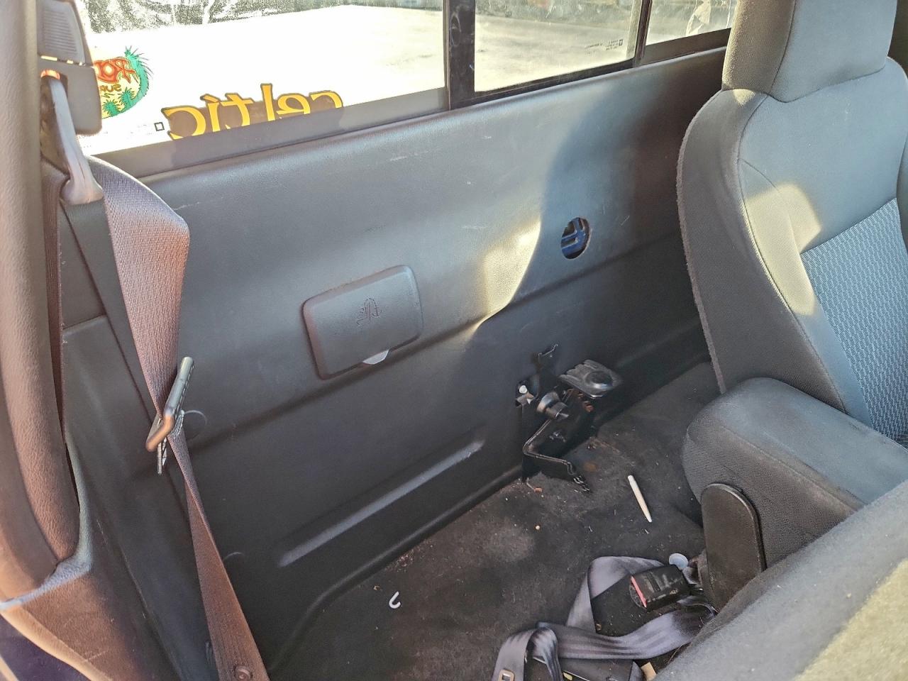 Chevrolet Colorado Image 11