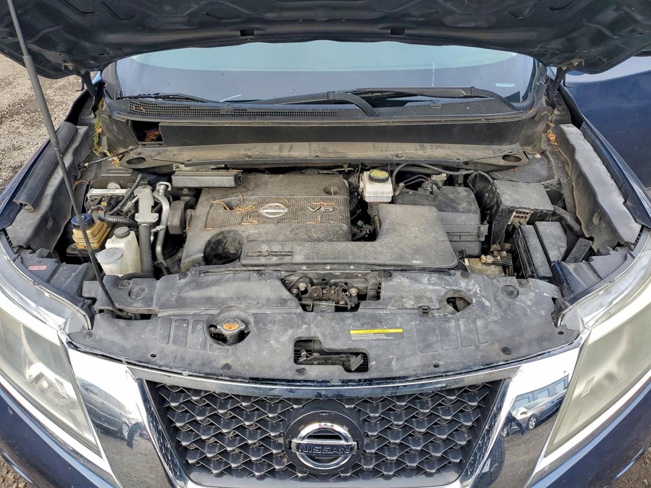 Nissan Pathfinder S Image 9