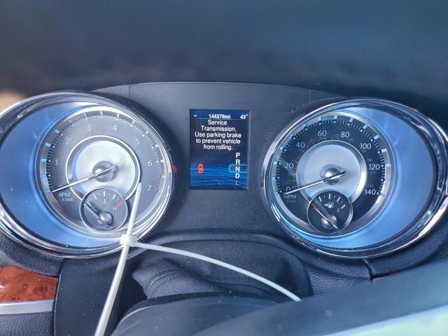 Chrysler 300 Image 7