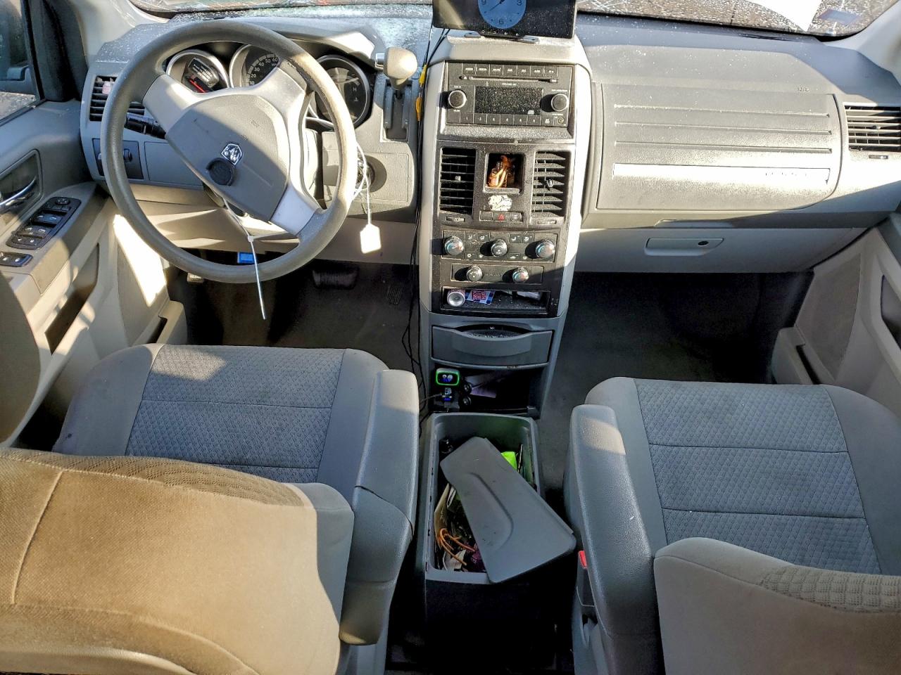 Dodge Caravan Se Image 6