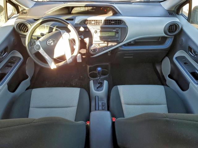 Toyota Prius Image 7