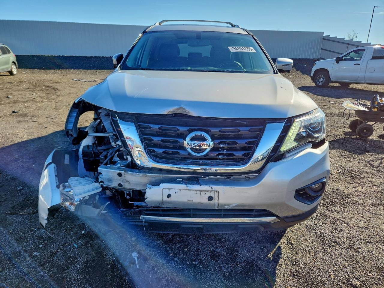 Nissan Pathfinder Platinum Image 13