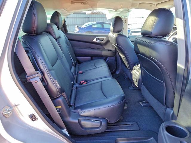 Nissan Pathfinder Platinum Image 8