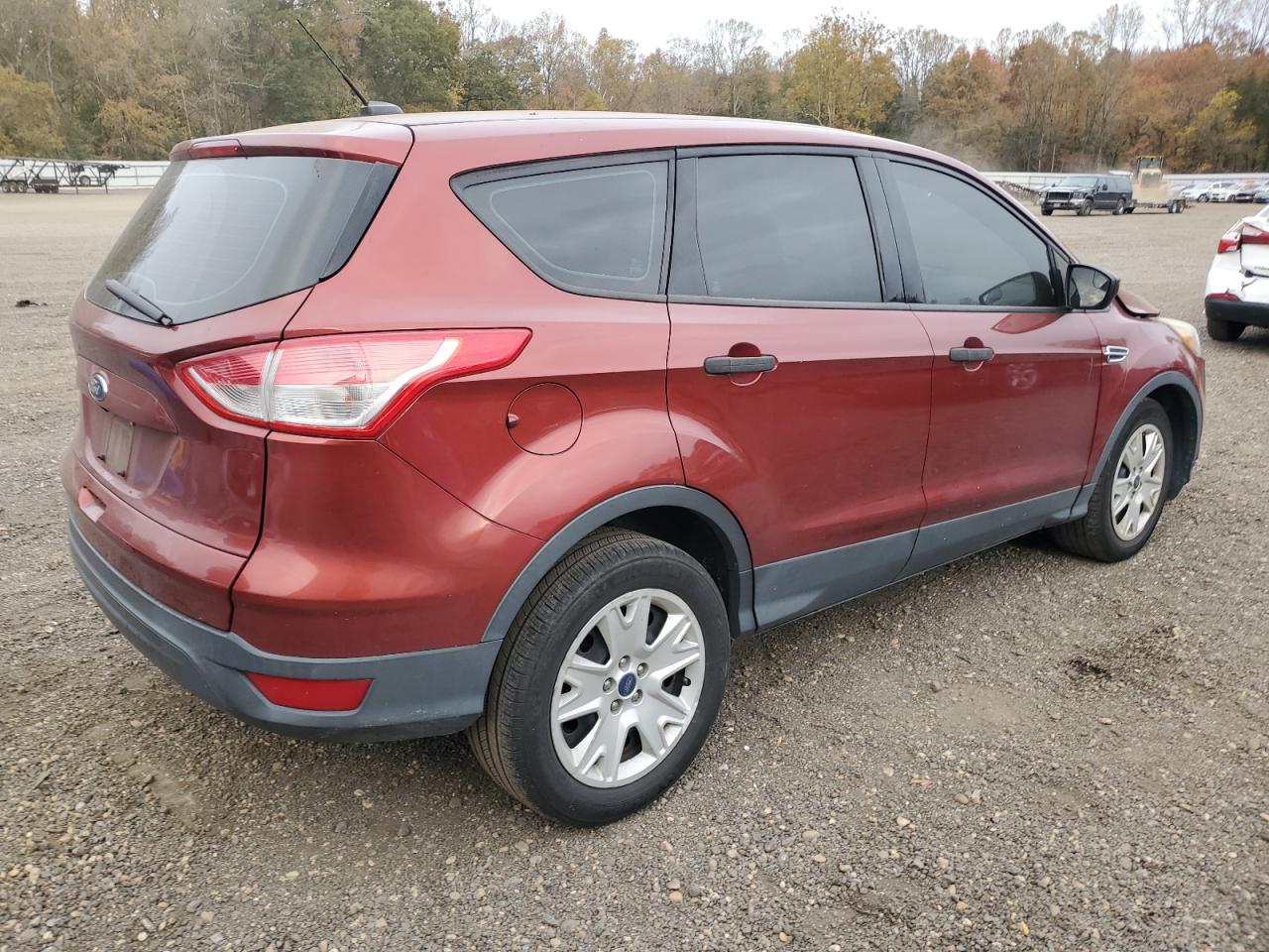 Ford Escape S Image 2