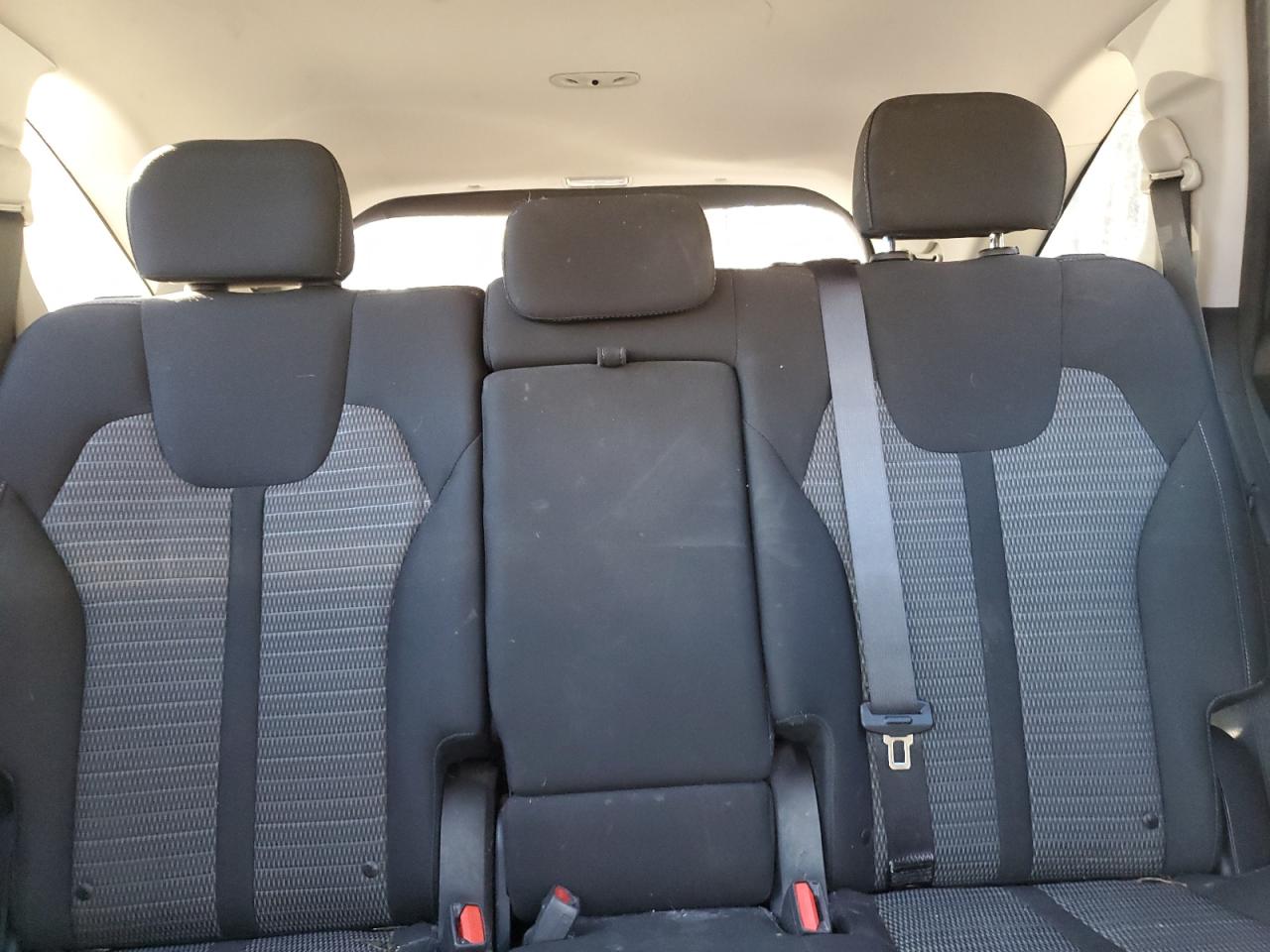 Kia Sorento Lx Image 11