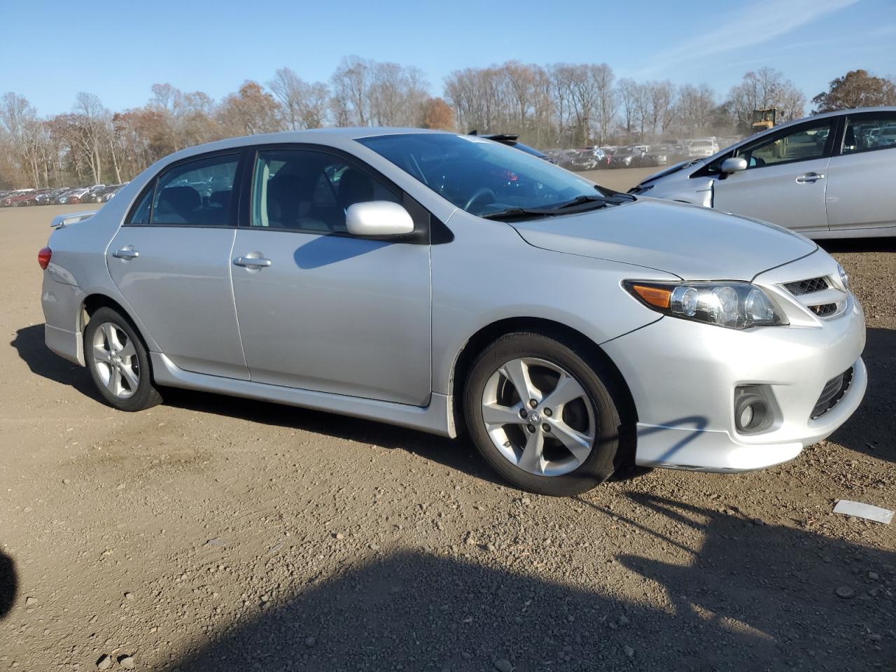 Toyota Corolla Base Image 11