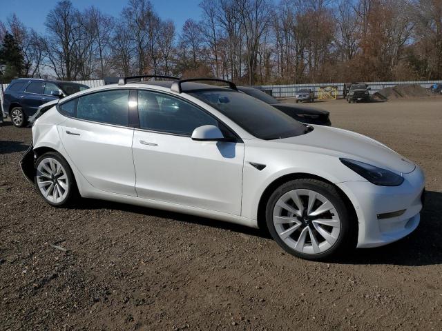 Tesla Model 3 Image 4