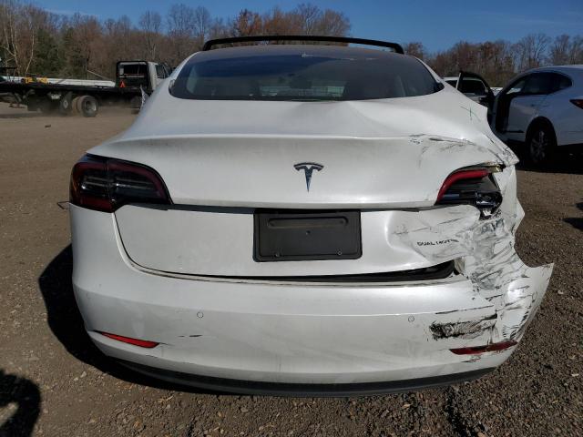 Tesla Model 3 Image 7