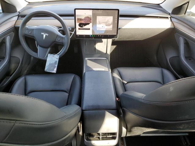 Tesla Model 3 Image 11