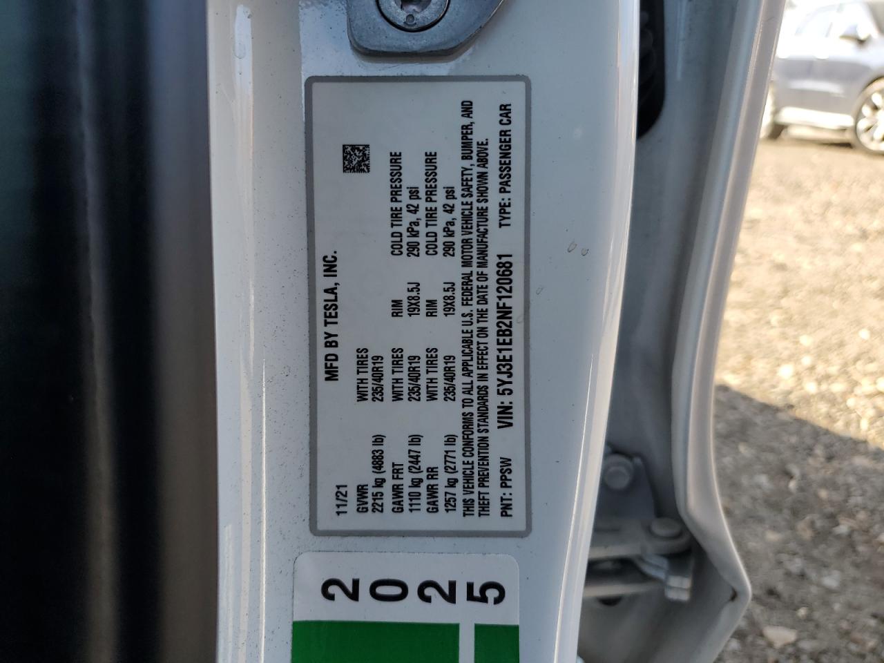 Tesla Model 3 Image 12