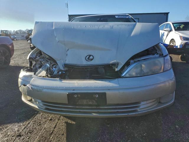 Lexus Es 300 Image 9