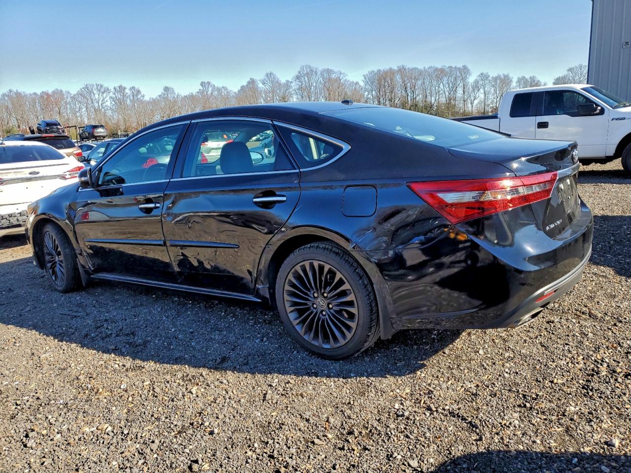 Toyota Avalon Xle Image 10