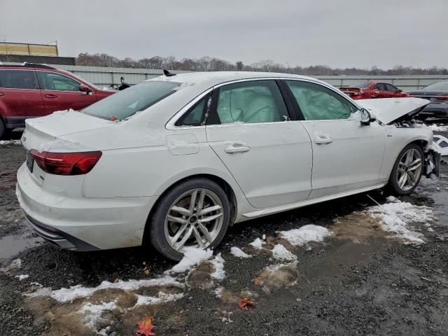 Audi A4 Premium Plus 45 Image 4