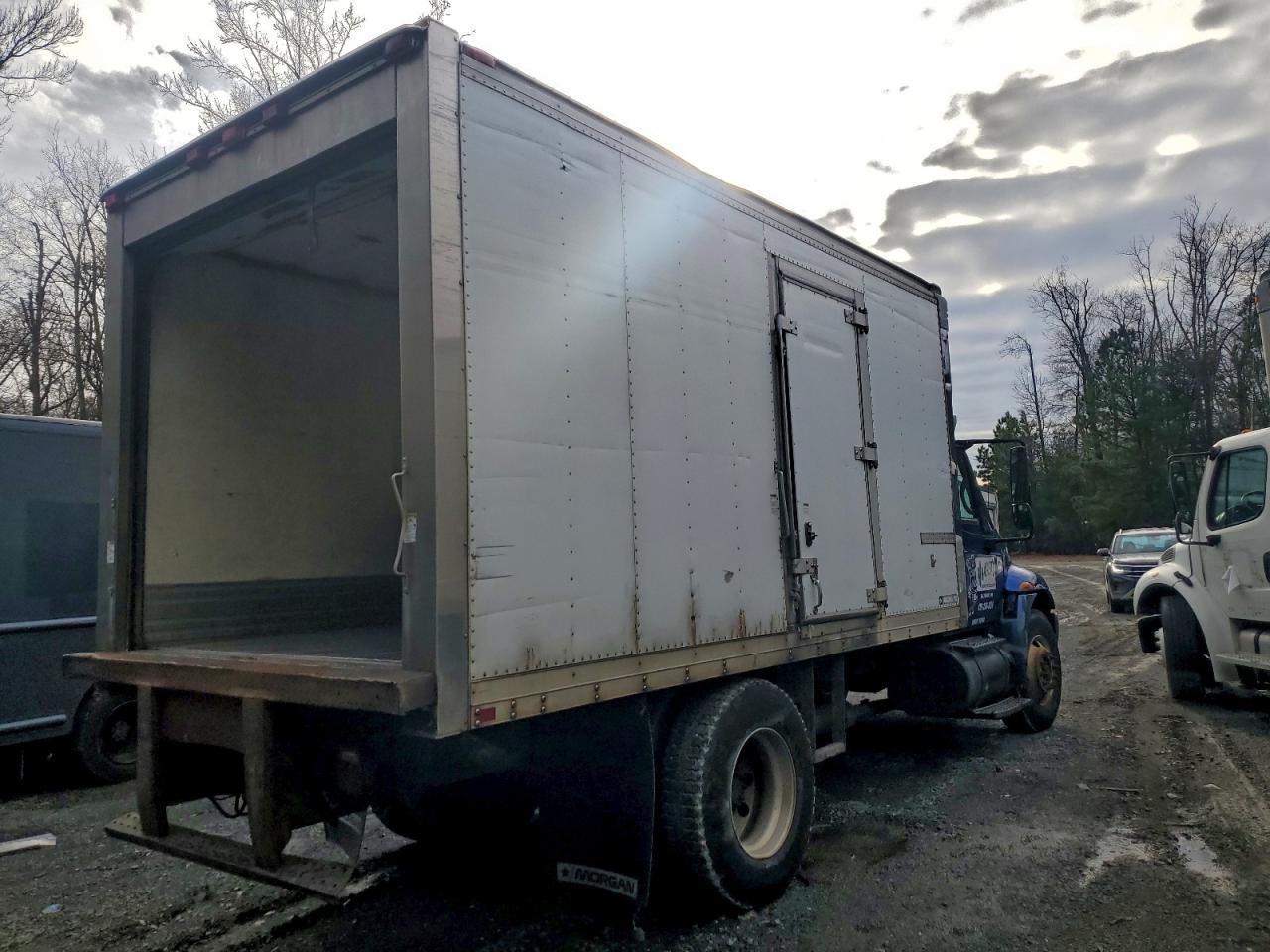 International 4000 Serie 4300 Image 4