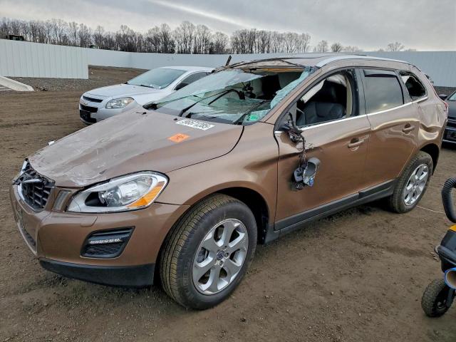  Salvage Volvo XC60