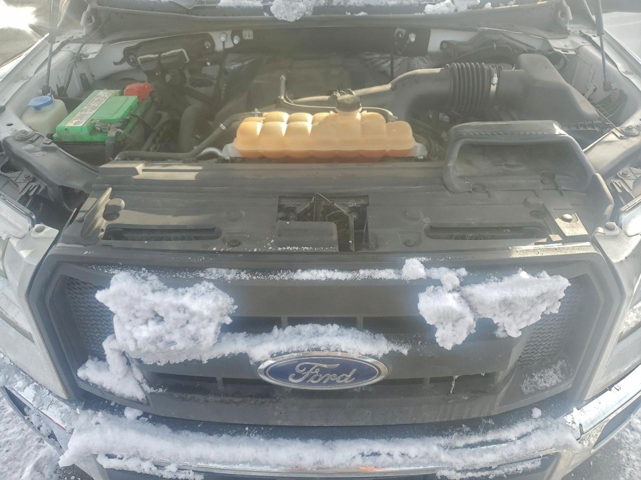 Ford F-150 Supercrew Image 8