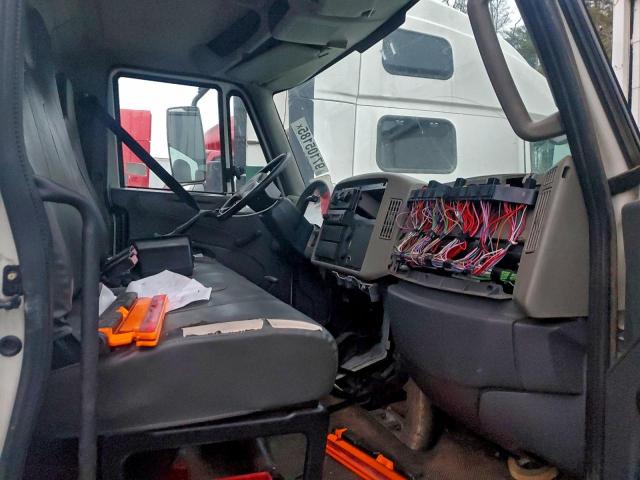 International 4300 4300 Image 8