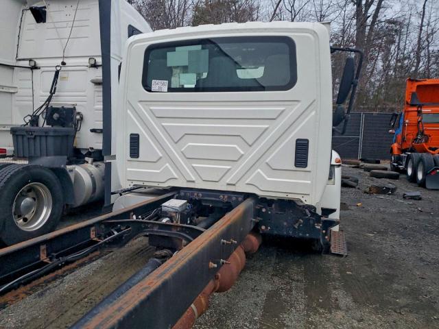 International 4300 4300 Image 3