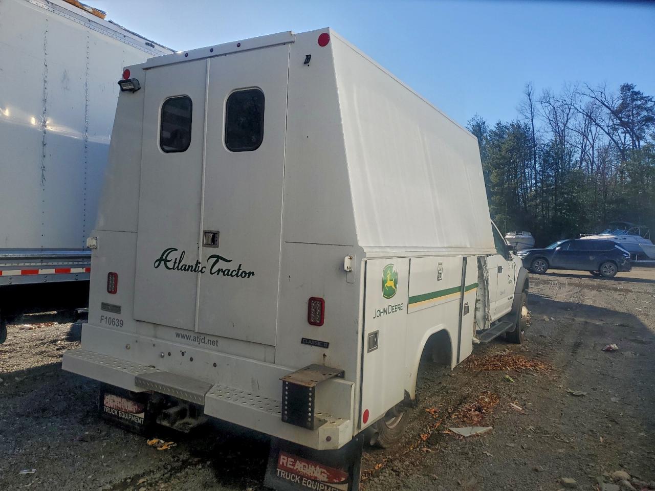 Ford F-550 Super Duty Image 6