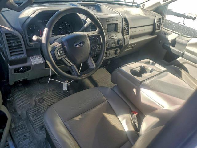 Ford F-550 Super Duty Image 5