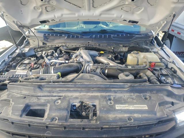 Ford F-550 Super Duty Image 11