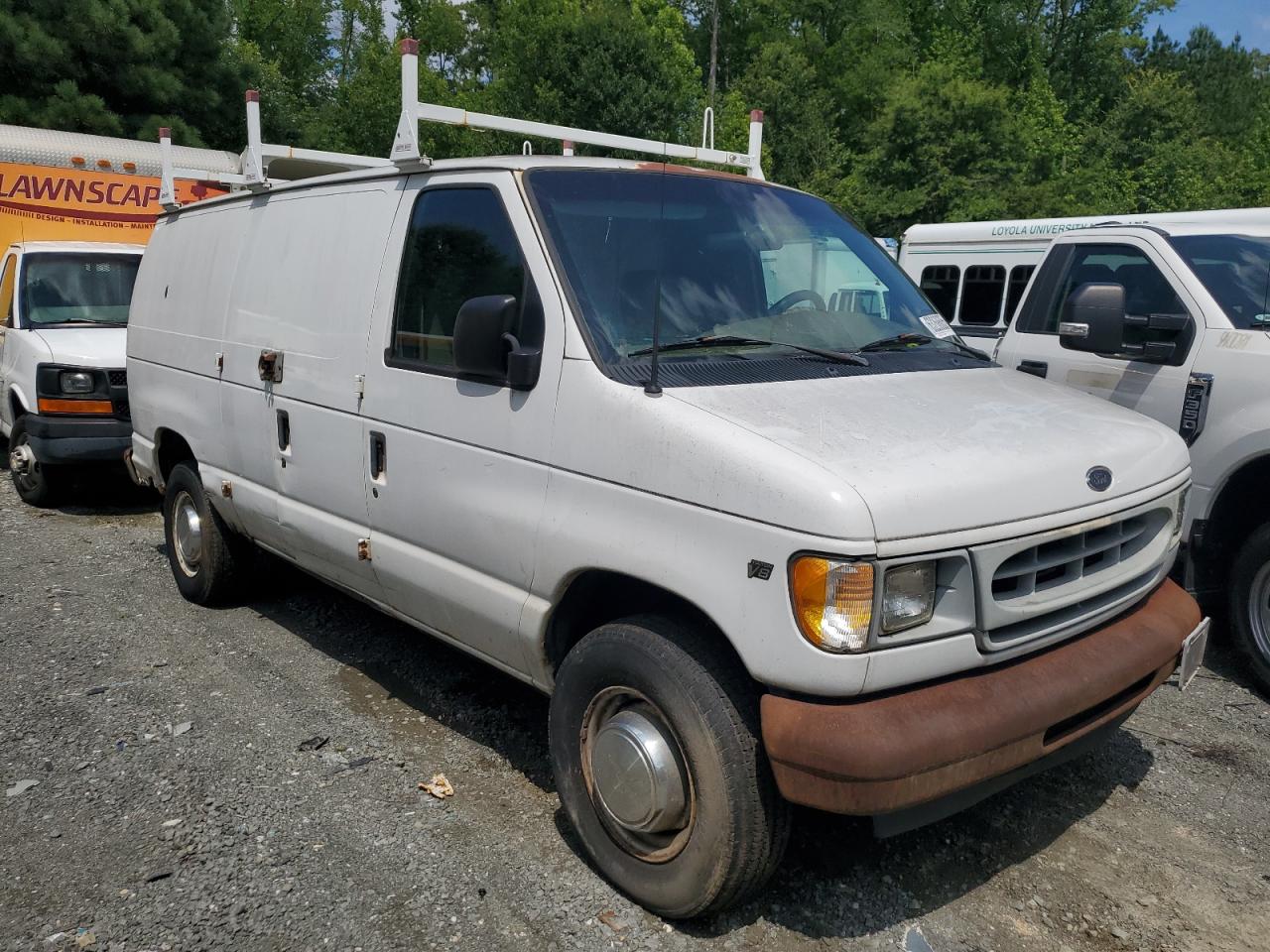 Ford Econoline E350 Super Duty Van Image 7