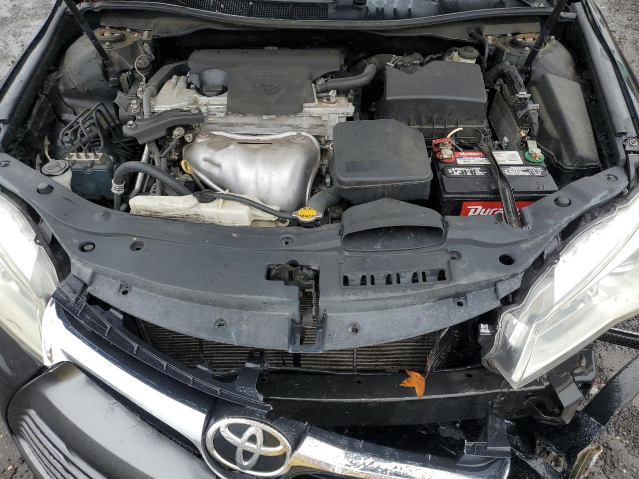 Toyota Camry Le Image 3