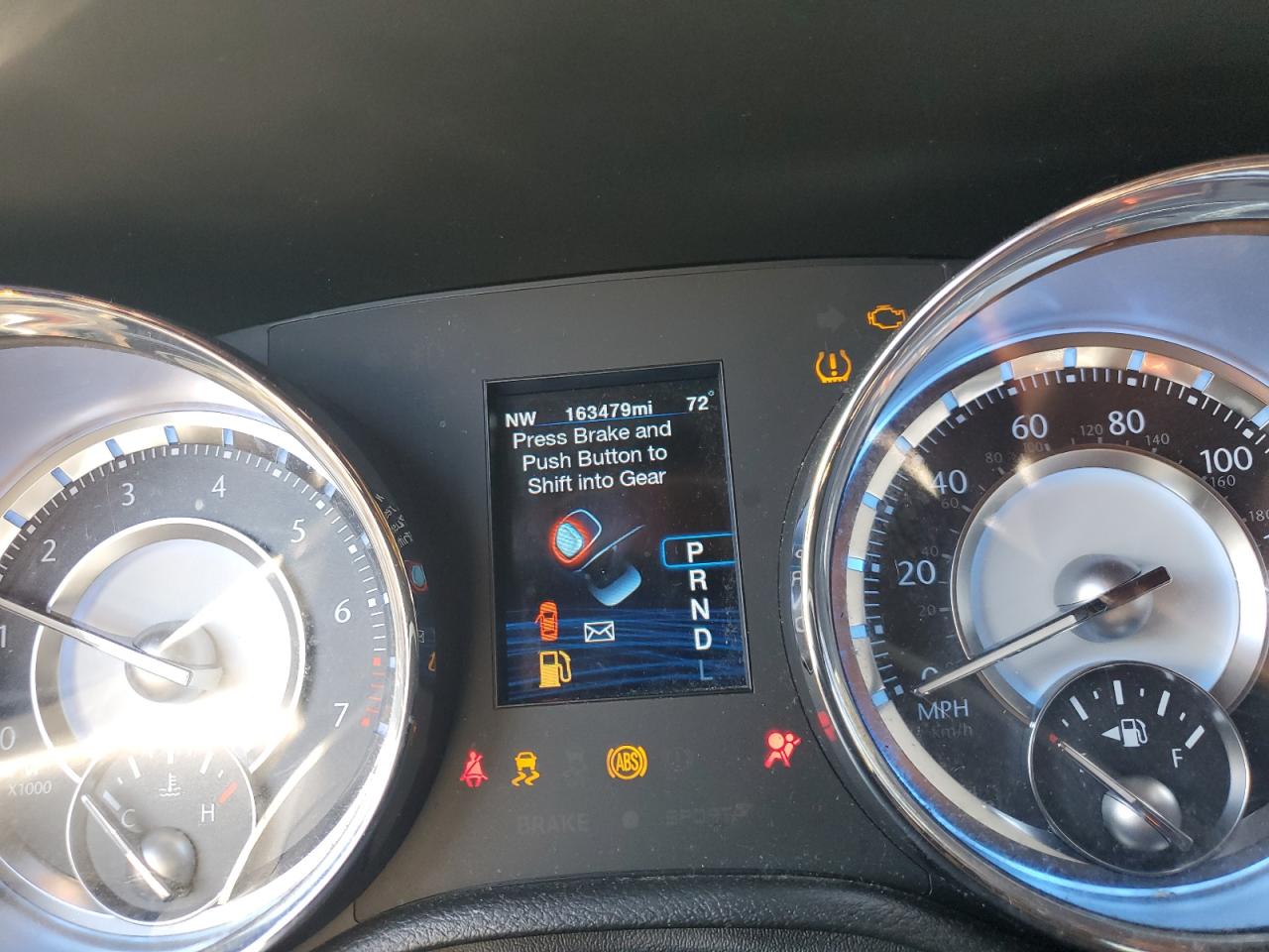 Chrysler 300 Limited Image 9