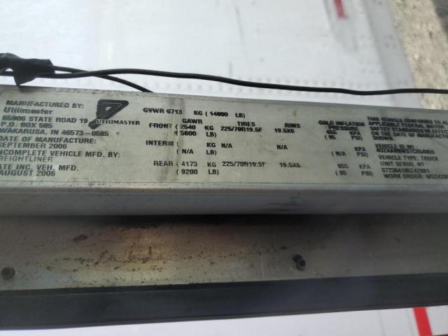 Freightliner Chassis M M Line Walk-in Van Image 10